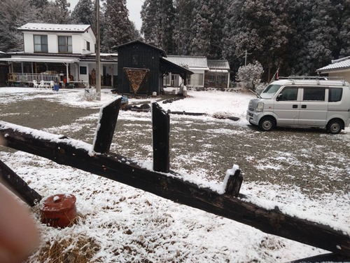 B09A5A84-9300-4F45-B6B5-3E405D6CB8B3