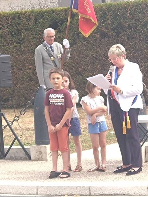 E1D8B553-FE28-4B2B-8F31-50376EE22FD4