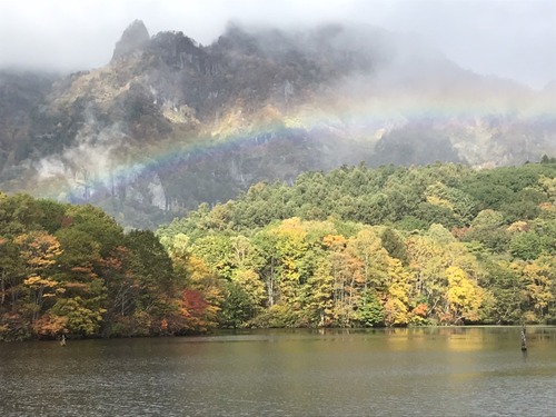 AB7889F6-0CAB-4A51-918A-026B1F630830