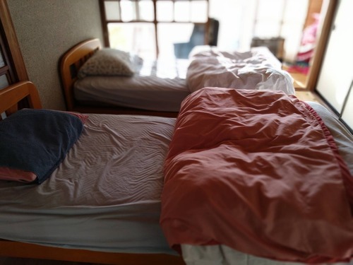 40E5A241-06FD-4296-986A-8EA55DA3ED4B