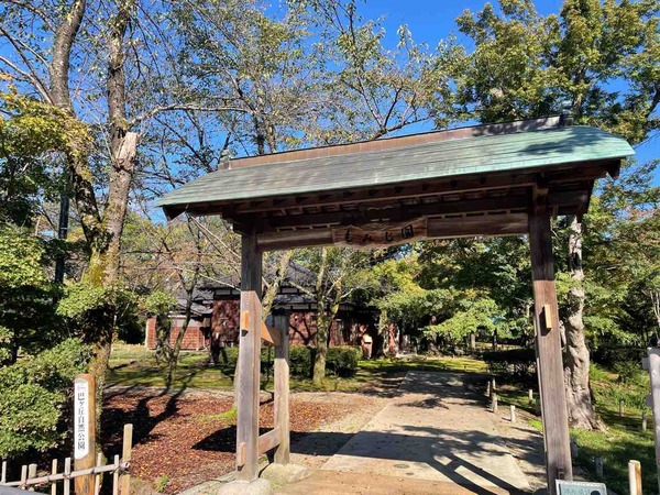ハンドメイド作品大集合！キッチンカーも！越路地区朝日にある『もみじ園』で『クラフトフェア inもみじ園』開催！10月3日、4日。