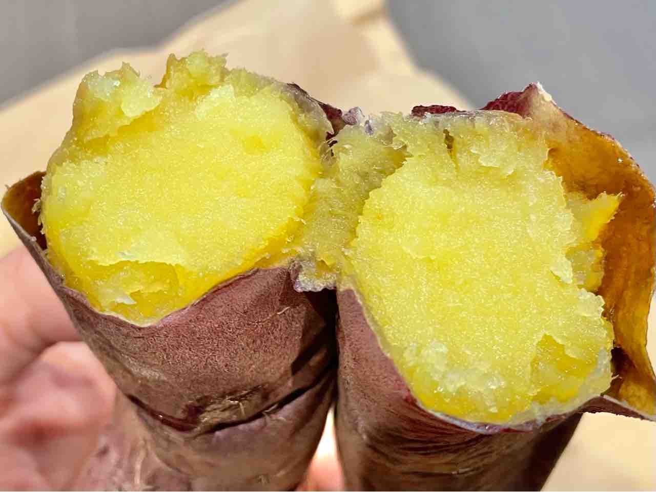 『道の駅ながおか花火館』の『とれたて・できたて直売所』内にオープンした『蜜芋焼き芋 蜜芋物語 本店』で『蜜芋焼き芋