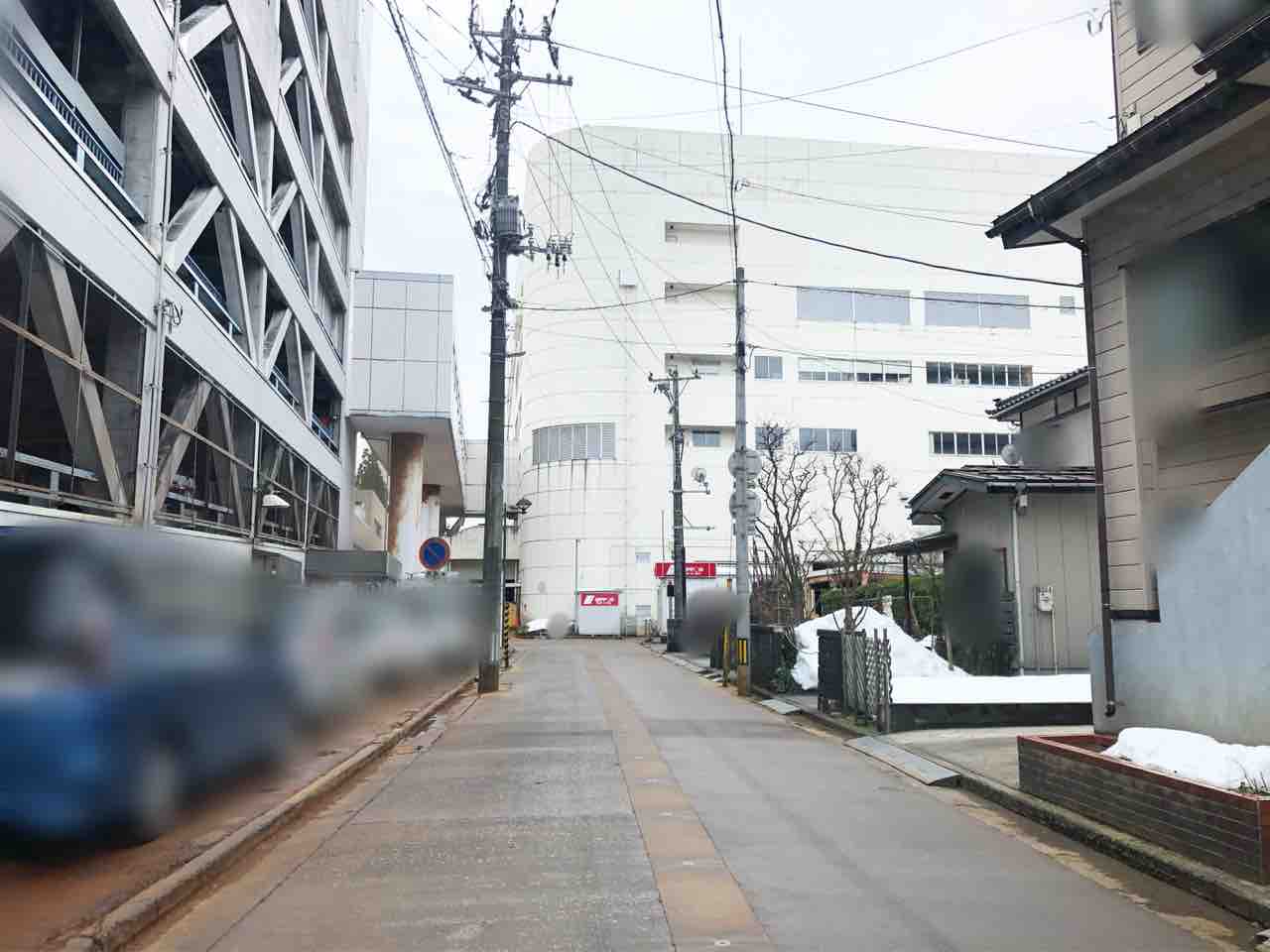 台町『E-PLAZA』内にある『ニッポンレンタカー 長岡駅東口営業所』が 