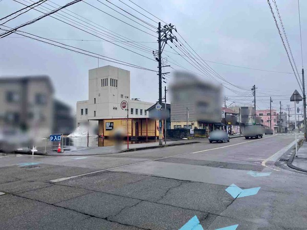 たむや
