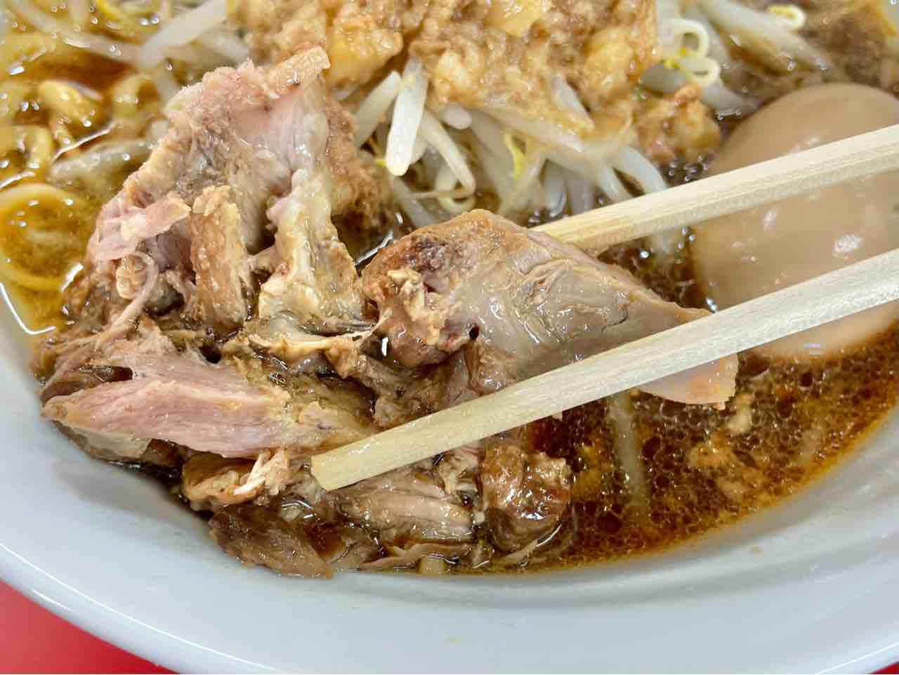 古正寺にオープンした大人気二郎系ラーメン店『立川マシマシ長岡店』で