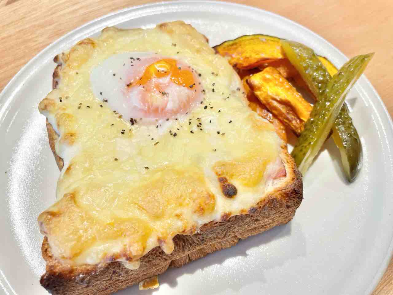 寺泊大町にオープンした『72＋つむぐ珈琲』で『クロックマダム』食べて