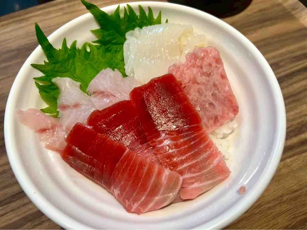 日本海おさかな市場 丸三水産