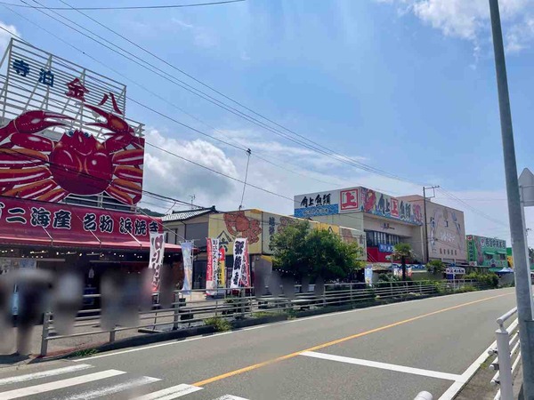 夜の寺泊へ！トゥクトゥク試乗体験も！『魚の市場通り』周辺で『てらどまりナイトマルシェ』開催！9月12日。