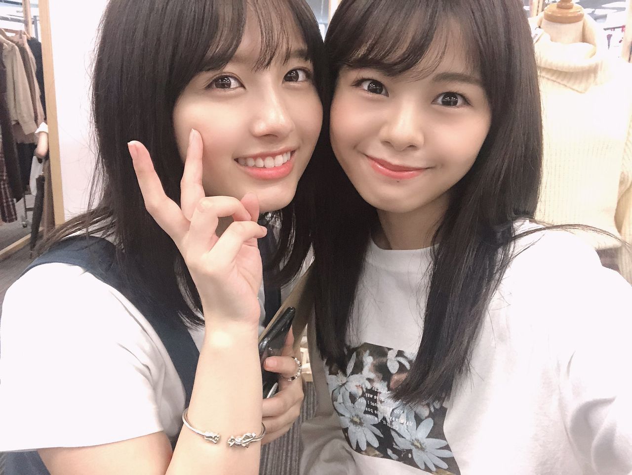 Ngt48本間日陽さん 大和田南那さんとツーショットで人気回復を狙う 新潟抜き書き急行48号