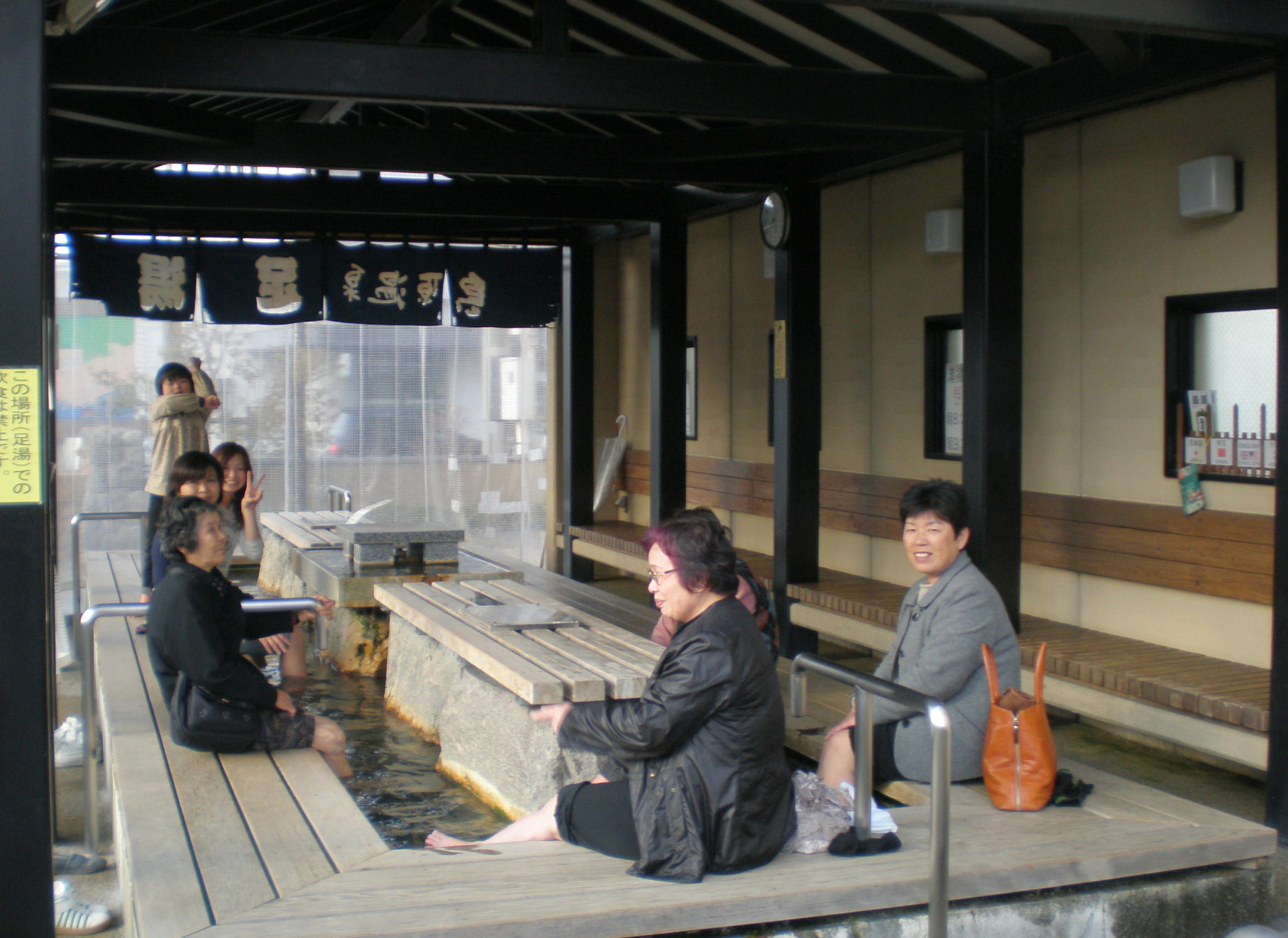 観光案内 湯めぐり島原半島！島原温泉 ゆとろぎ足湯 （島原市） livedoor Blog（ブログ）