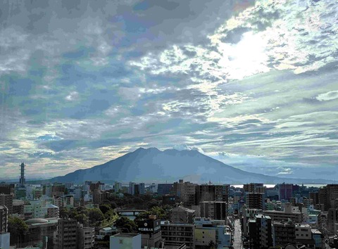 PXL_20250920_224143787