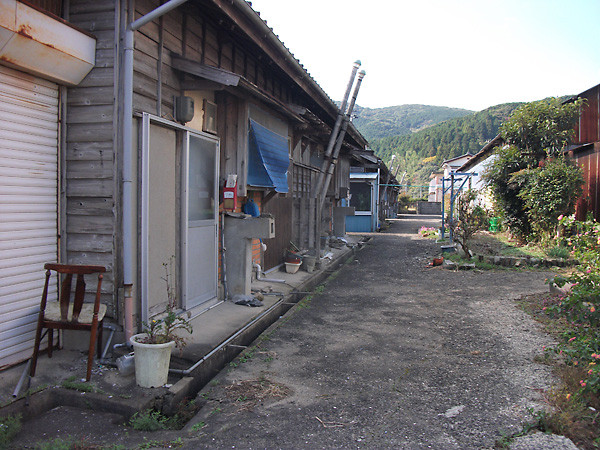 鹿町御堂炭住５