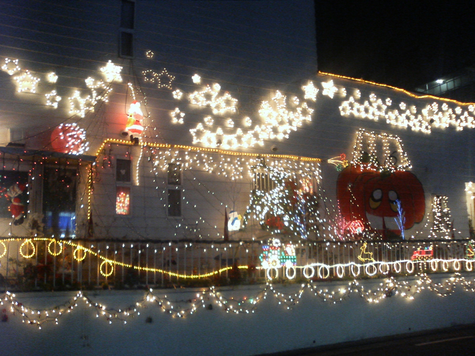 福岡市南区長丘 師走の長丘名物 クリスマス イルミネーション 福岡市南区の長く住む街 長住 長丘通信