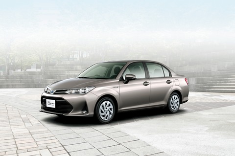 toyota_corolla_axio_hybrid_g_59
