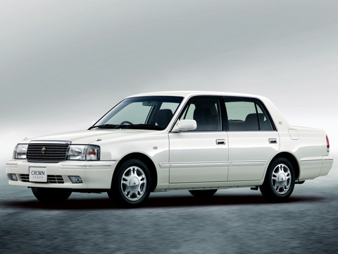 toyota_crown_sedan_11