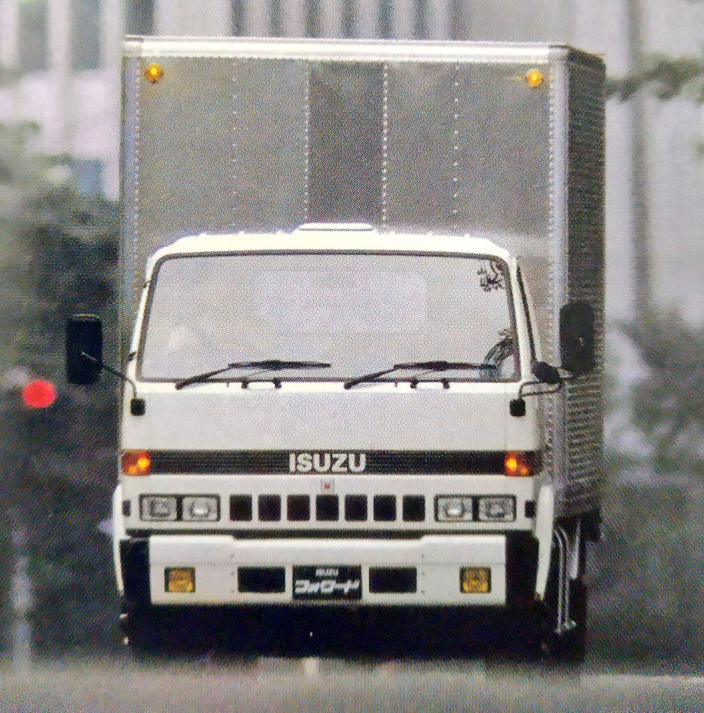 ペーパークラフトリスト いすゞ中型トラック : Nahanの