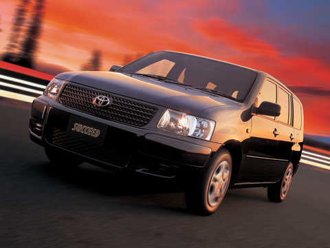 toyota_succeed_wagon_8