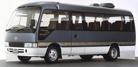 toyota_coaster_super_lounge_jp-spec_1