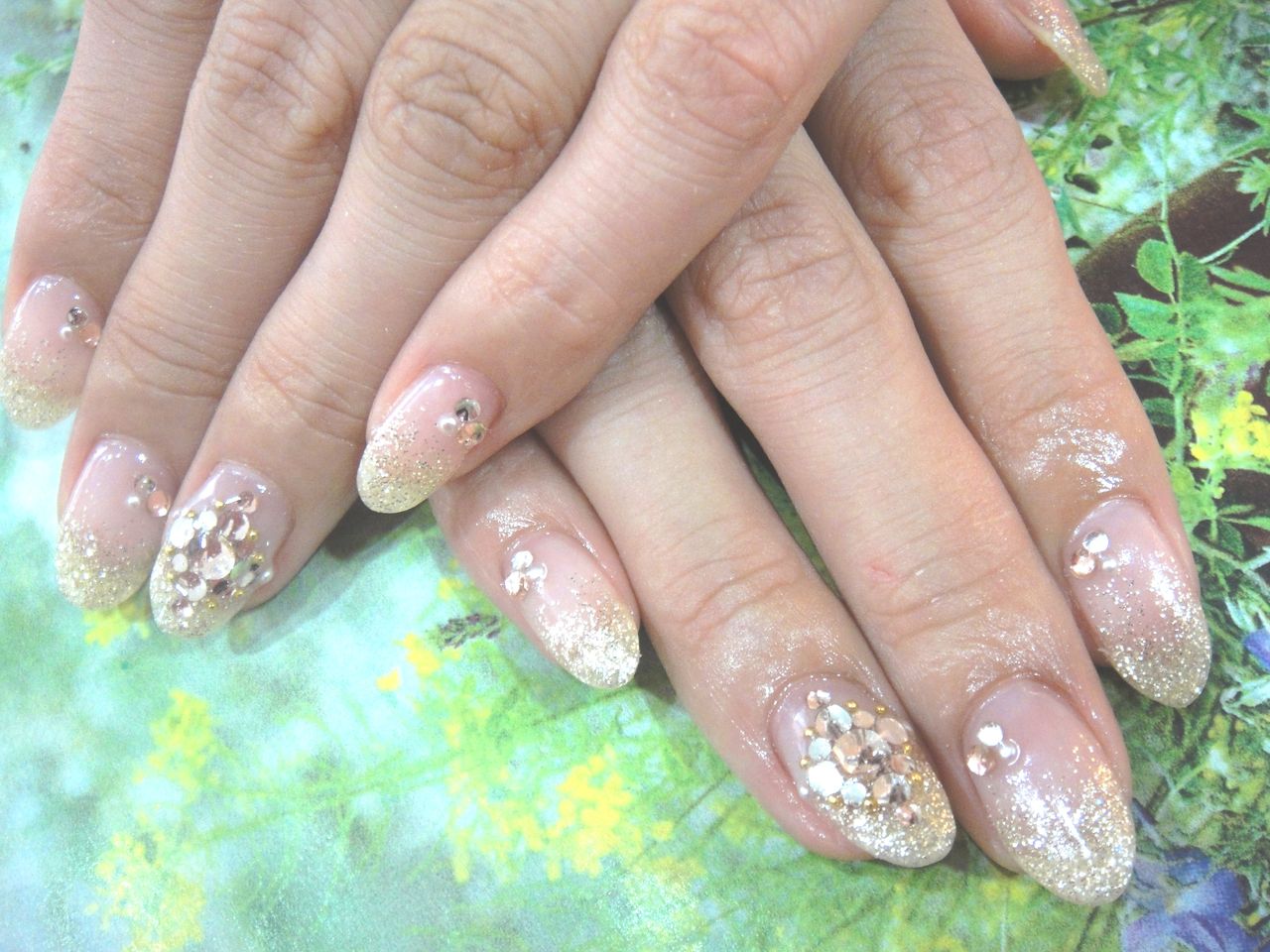 ウエディングネイル シャンパンゴールド Nail Museum 指先に気持ちをこめて