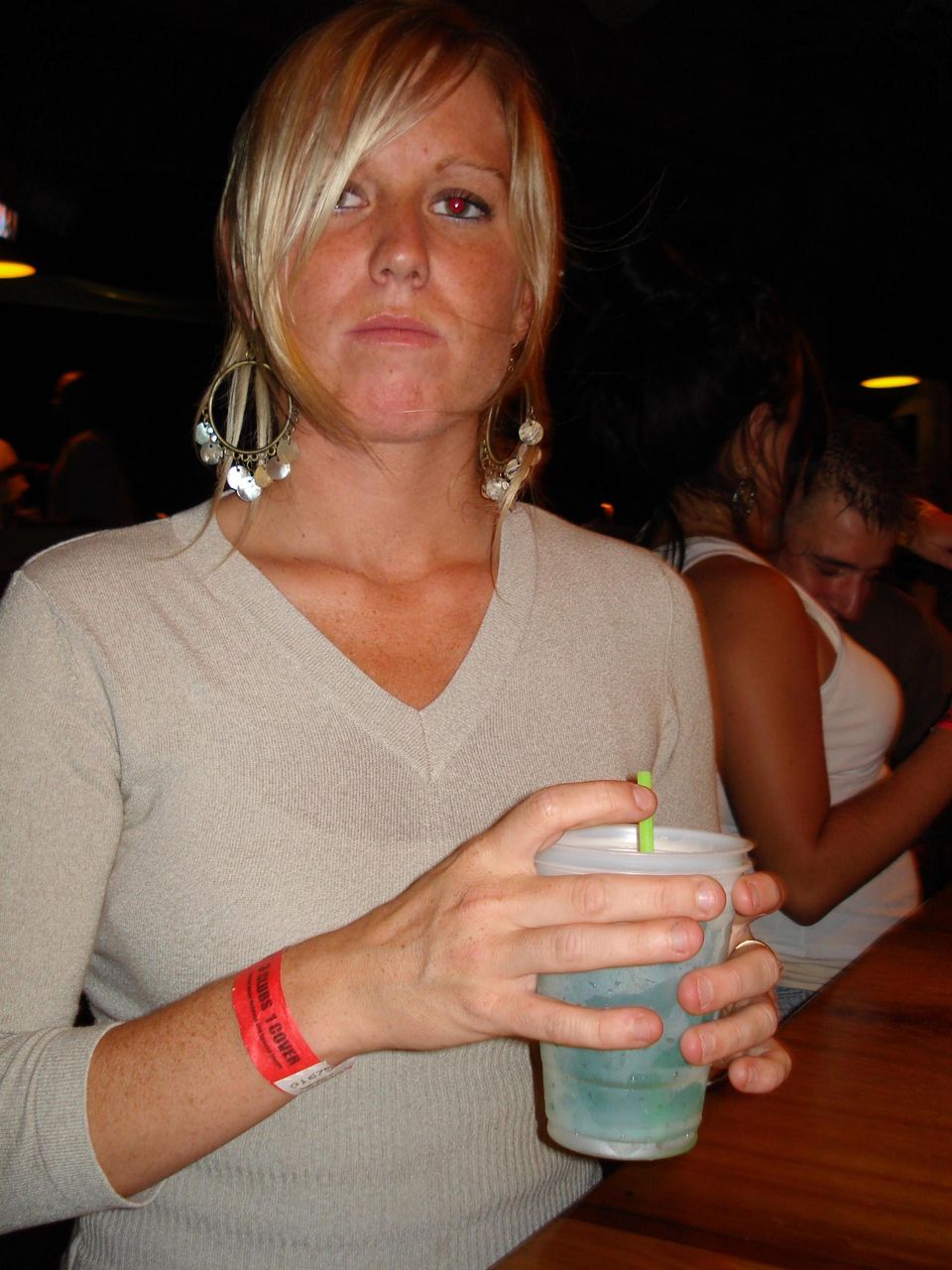 11年12月 爪を噛む癖ってどう見える