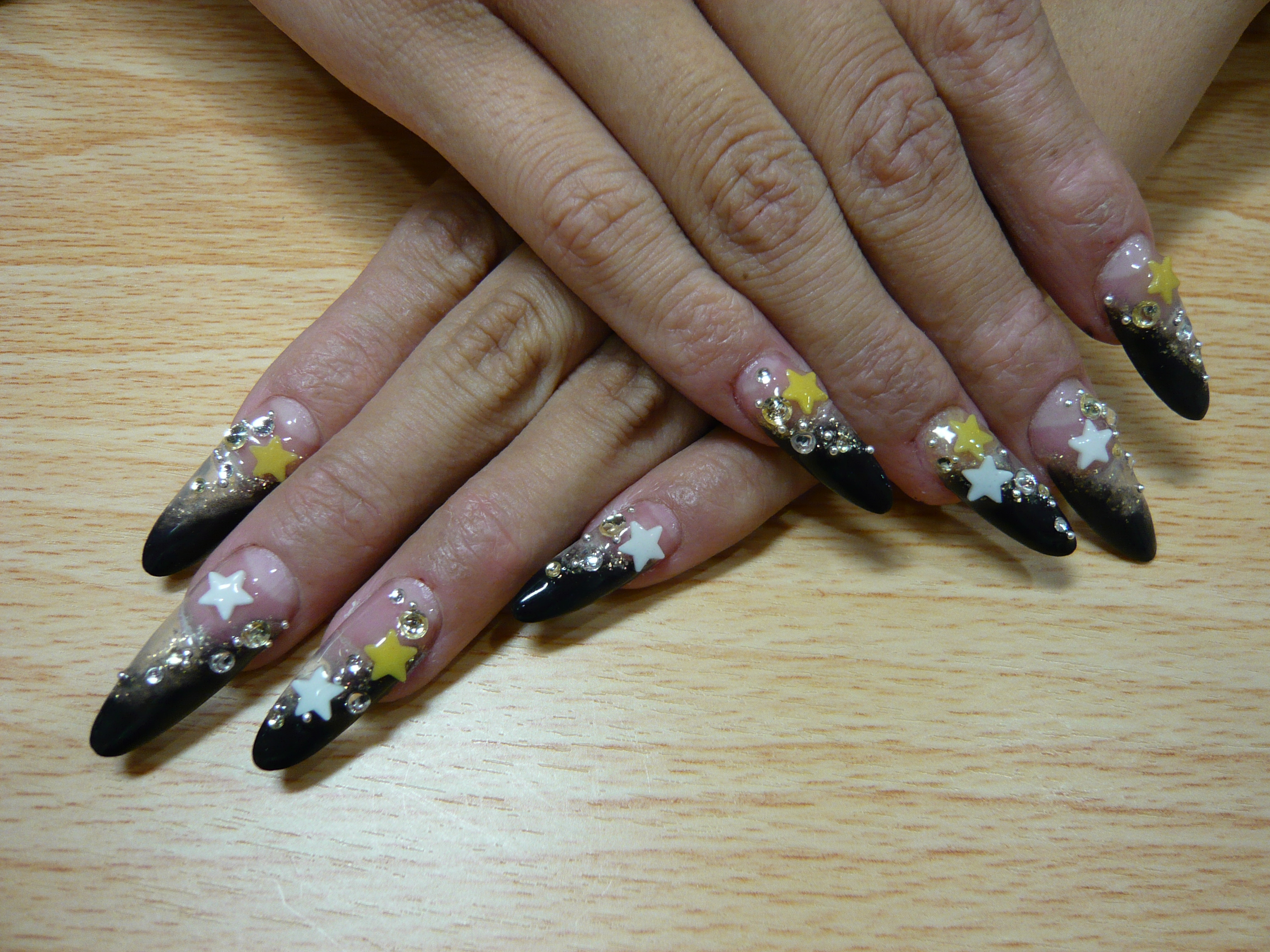 ブラック スターネイル 大阪塚本 西淀川区のネイルサロン Nails Ku ネイルズ クー のブログ