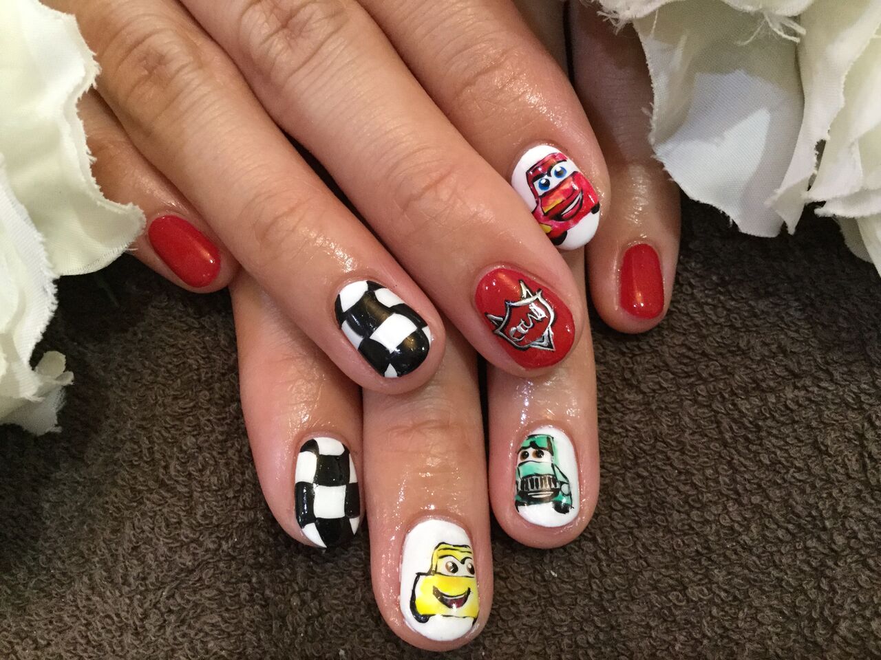 カーズキャラが可愛い 手描きデザインネイル Nail Salon Freestyle カーズキャラが可愛い 手描きデザインネイル Nail Salon Freestyle