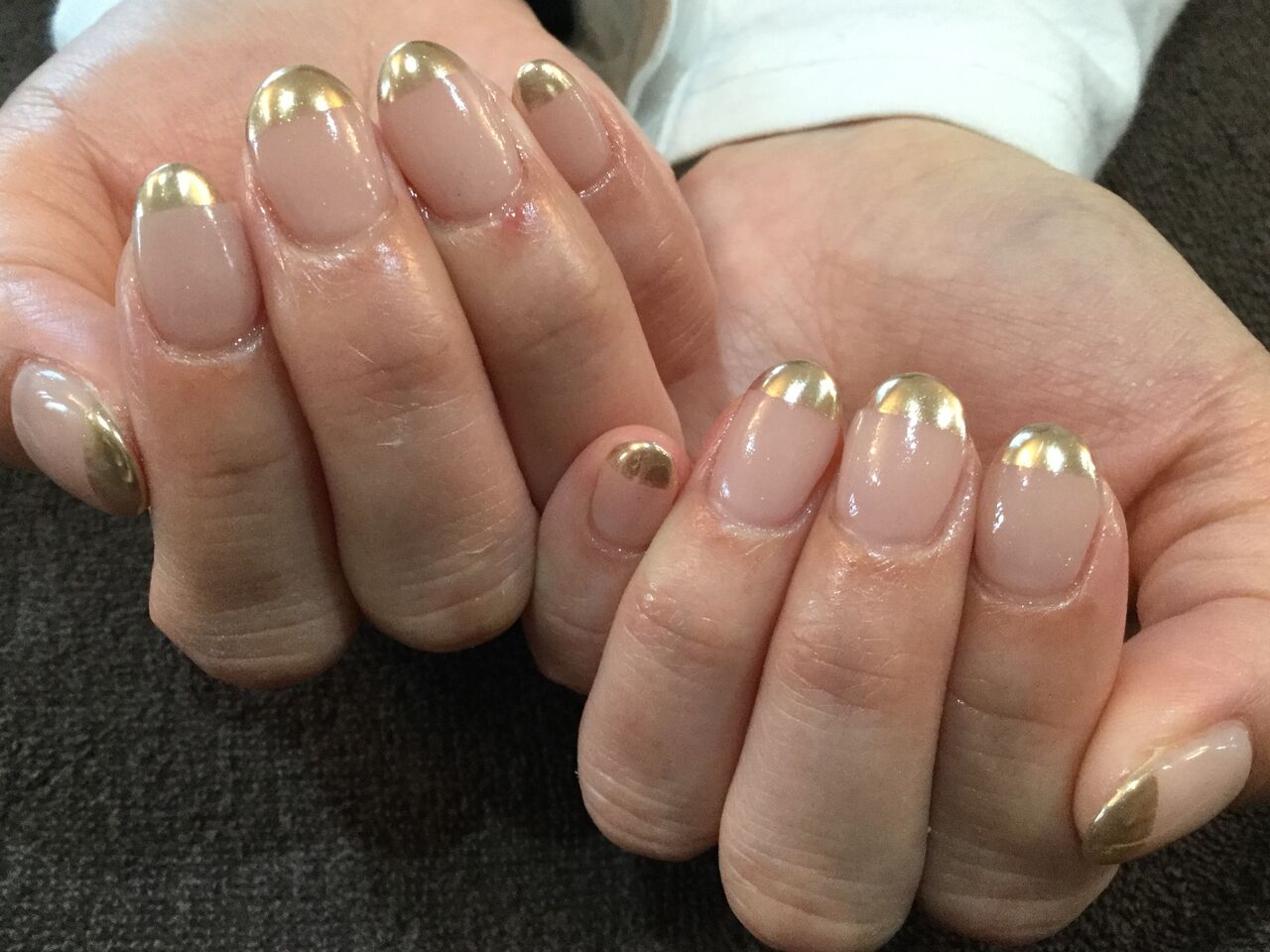 綺麗めで上品 ヌードベージュ ゴールドミラーフレンチネイル Nail Salon Freestyle