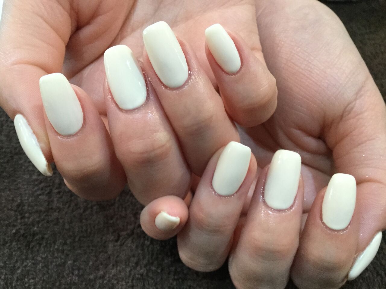 冬らしい シンプルなアイボリーのワンカラーネイル Nail Salon Freestyle