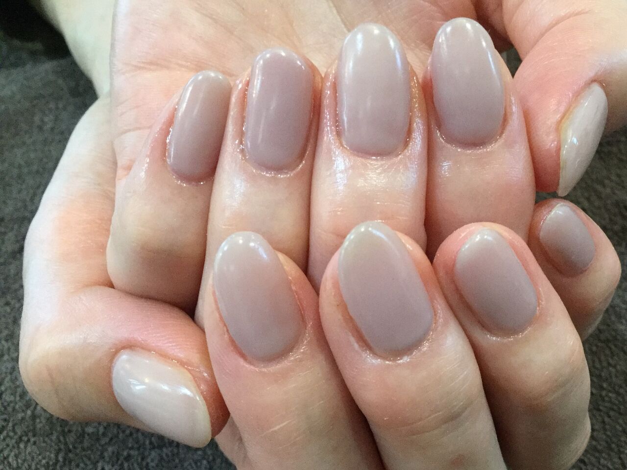 フィットスキンのシンプルワンカラーネイル Nail Salon Freestyle