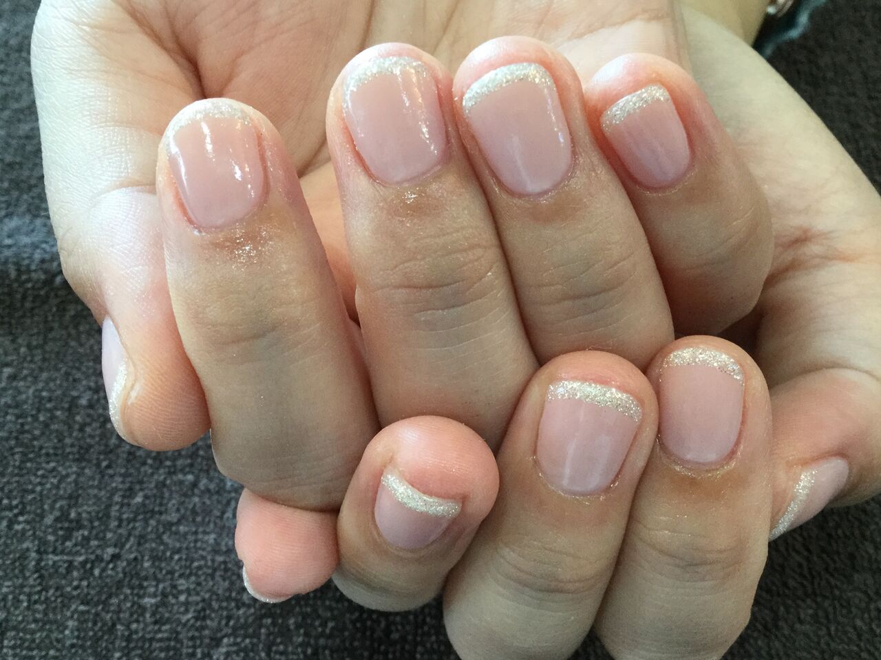 綺麗め ヌードピンク ホワイトゴールドのラインフレンチネイル 彡 Nail Salon Freestyle