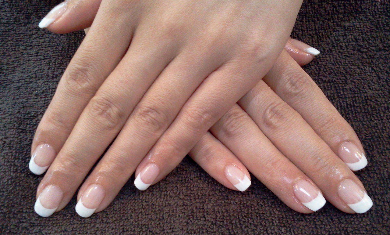 シンプル綺麗な白フレンチジェルネイル Nail Salon Freestyle シンプル綺麗な白フレンチジェルネイル Nail Salon Freestyle