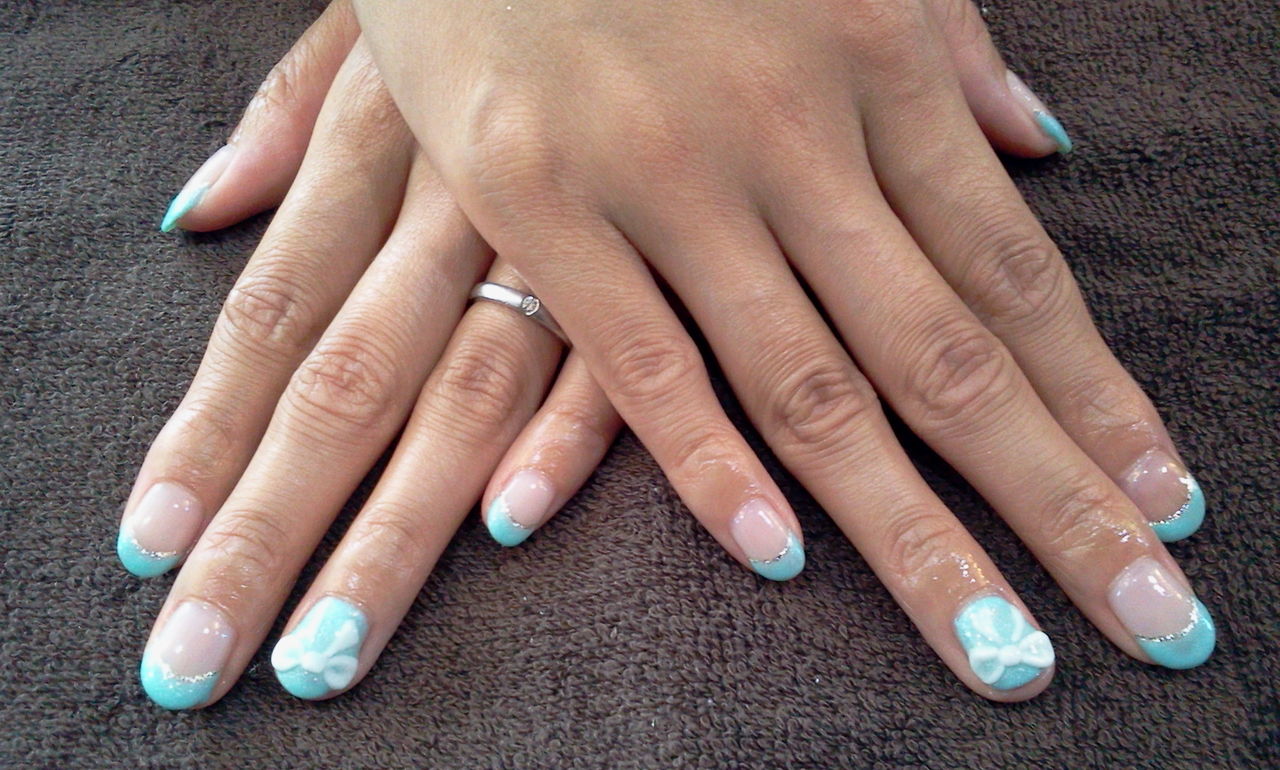 ティファニーをイメージ Cute なフレンチ ジェルネイル Nail Salon Freestyle