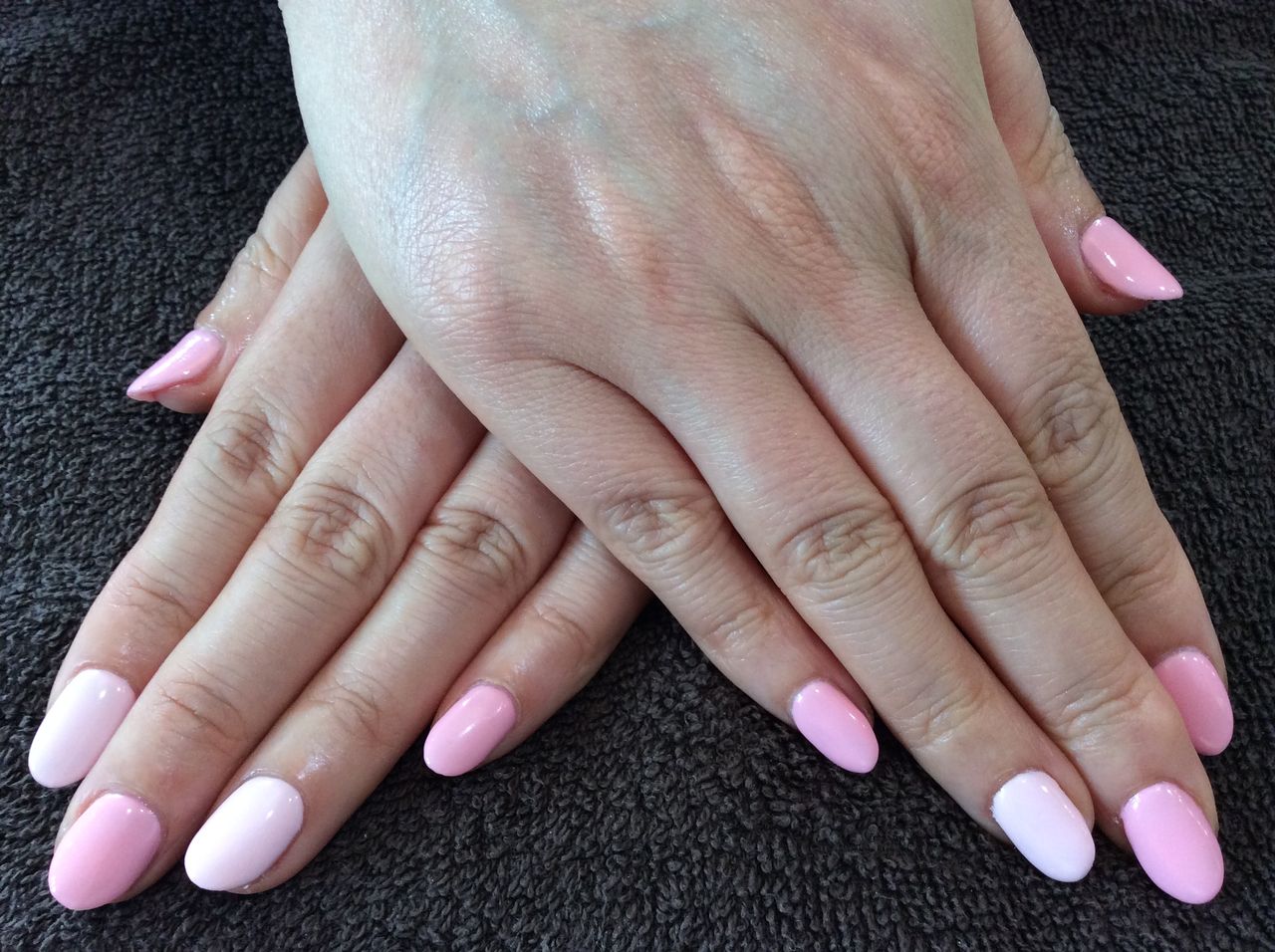 ピンク２色で色変え ジェルネイル Nail Salon Freestyle