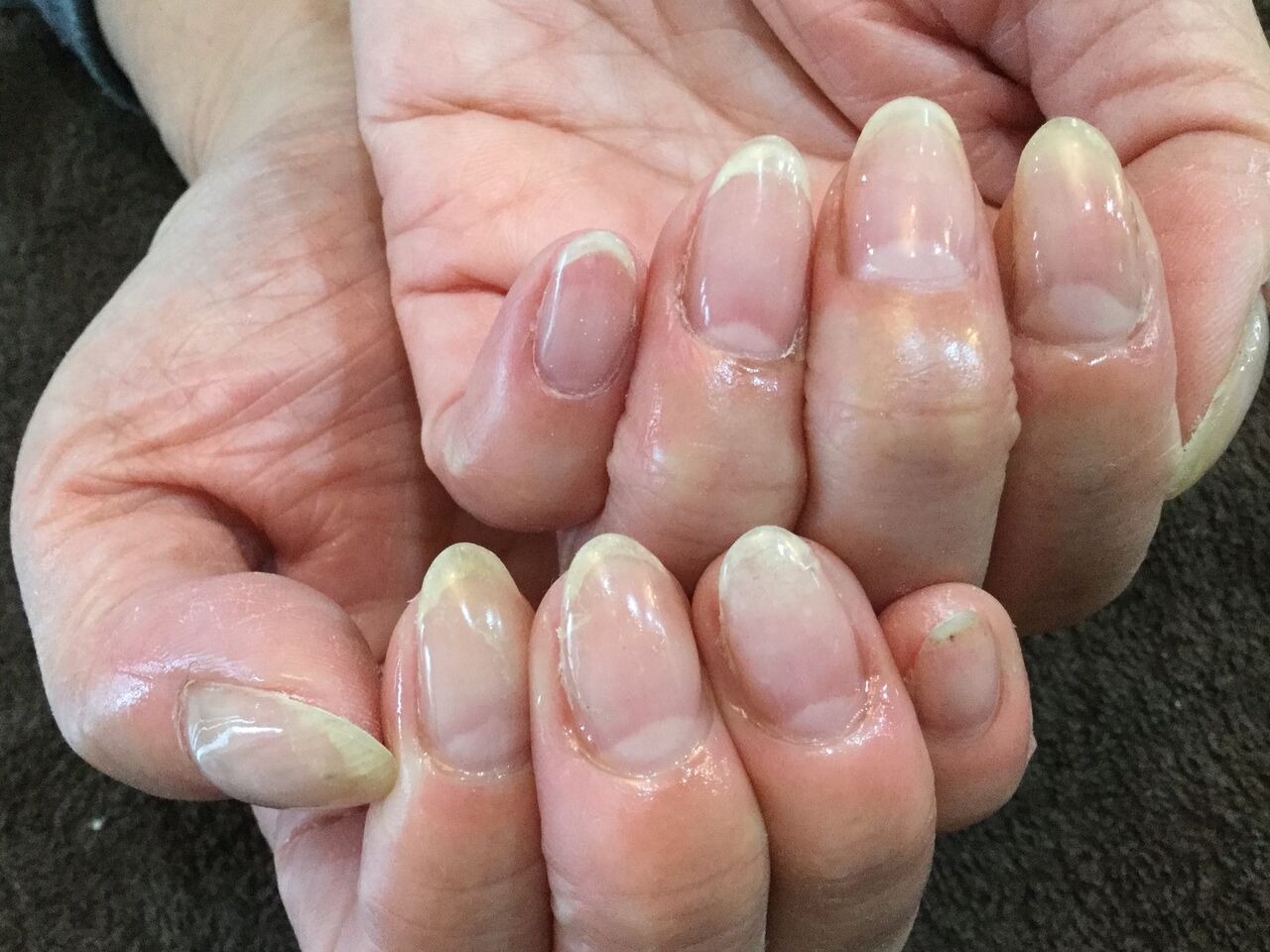 自爪の強化や保護に クリア仕上げのフロータージェルネイル Nail Salon Freestyle