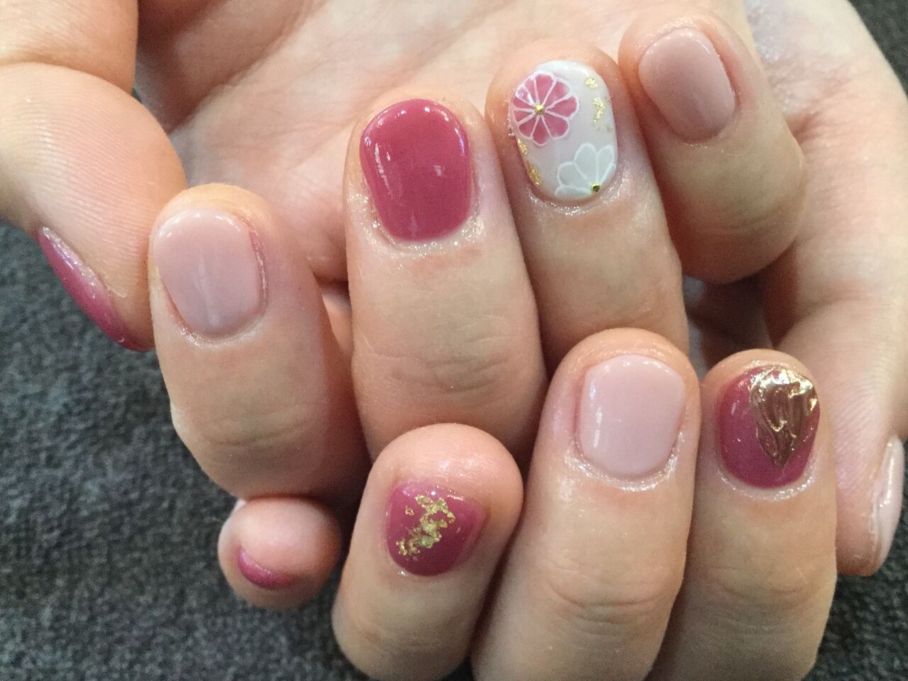 和風お花が素敵 ピンク系でまとめた華やか成人式ネイル 彡 Nail Salon Freestyle