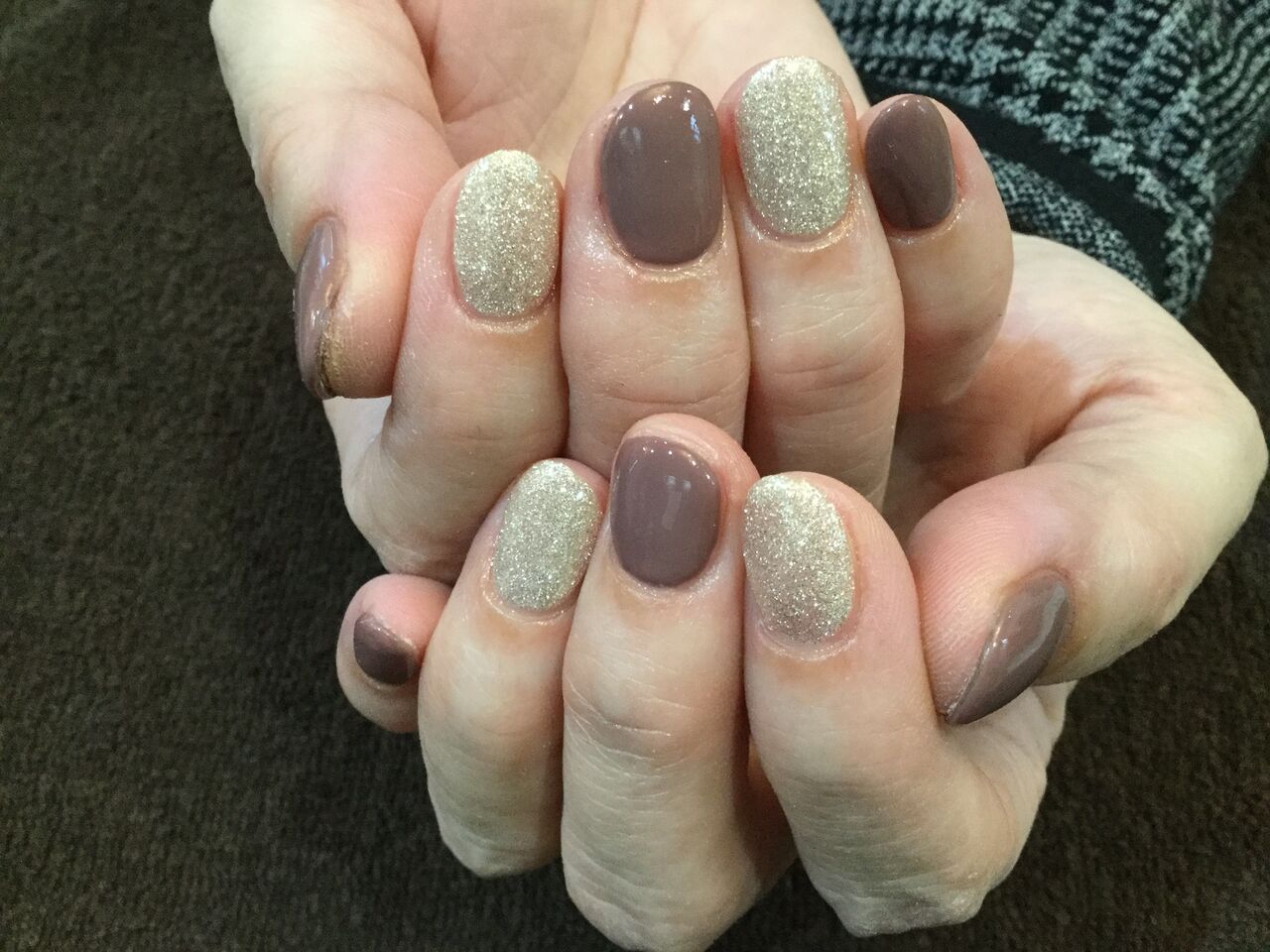 ブラウン ホワイトゴールドの秋冬色変えネイル 彡 Nail Salon Freestyle