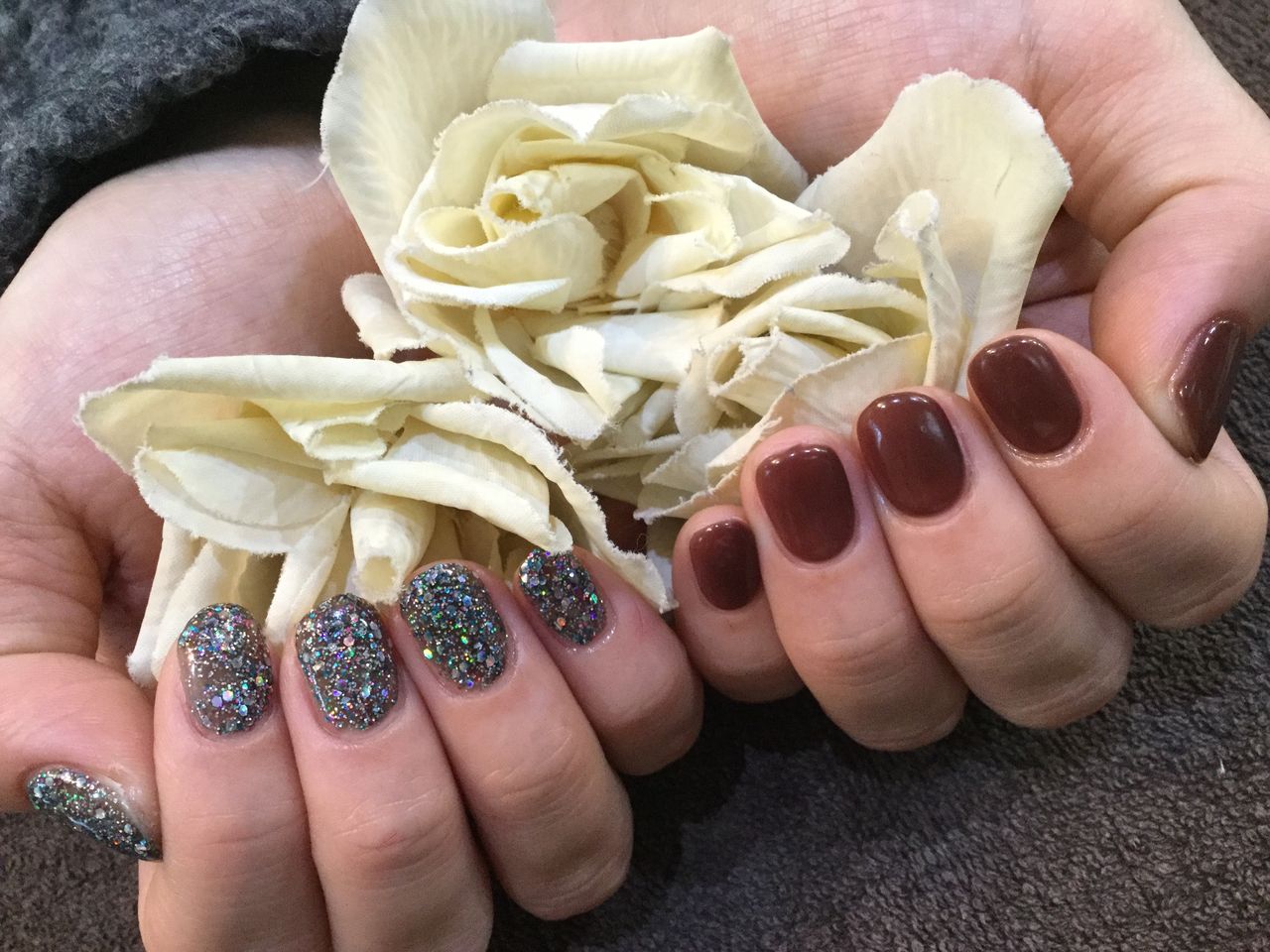 アシンメトリーがお洒落なチュールココア ブラックダイヤの色変え ジェルネイル Nail Salon Freestyle