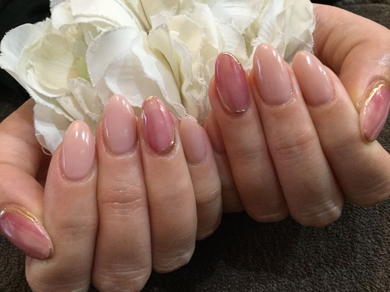 ニュアンスマーブル ミラーが可愛い ヌードピンクのワンカラーネイル Nail Salon Freestyle ニュアンスマーブル ミラーが可愛い ヌードピンクのワンカラーネイル Nail Salon Freestyle