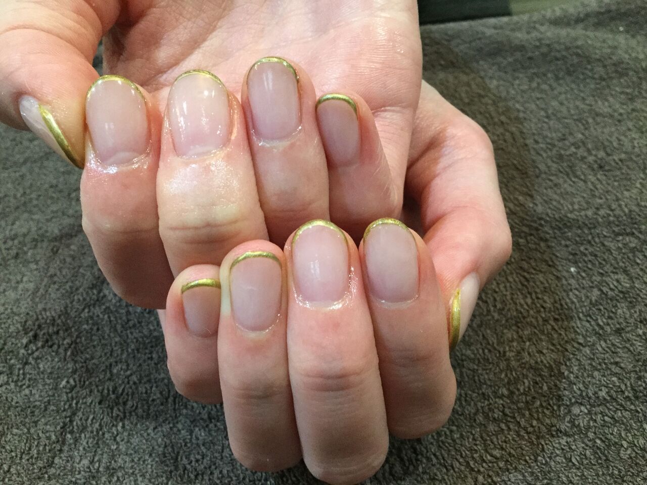 メタリックラインがキラリ ラインフレンチネイル Nail Salon Freestyle メタリックラインがキラリ ラインフレンチネイル Nail Salon Freestyle