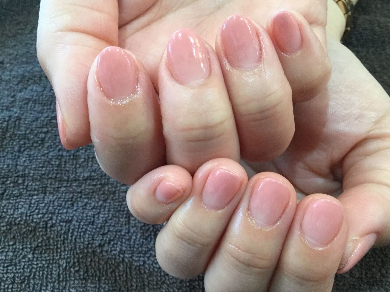 優しい雰囲気 くすみピンクが可愛いグラデーションネイル Nail Salon Freestyle 優しい雰囲気 くすみピンクが可愛いグラデーションネイル Nail Salon Freestyle