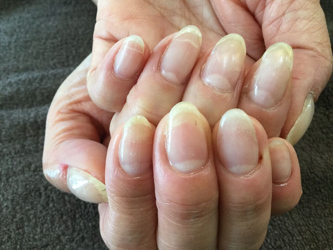 自爪の強化や保護に クリア仕上げのフロータージェルネイル Nail Salon Freestyle