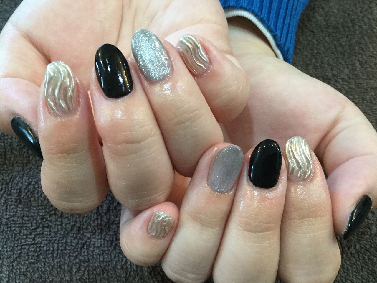 シルバー ブラックで統一 カッコイイ系 成人式ネイル 彡 Nail Salon Freestyle シルバー ブラックで統一 カッコイイ系 成人式ネイル 彡 Nail Salon Freestyle