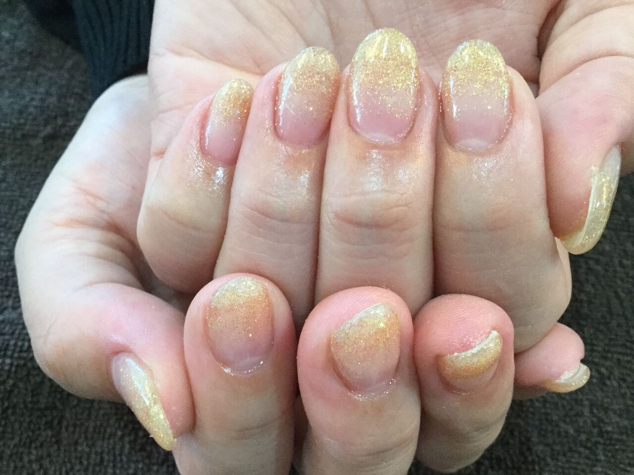 キラキラ オレンジイエローのグリッターグラデーションネイル 彡 Nail Salon Freestyle キラキラ オレンジイエローのグリッターグラデーションネイル 彡 Nail Salon Freestyle