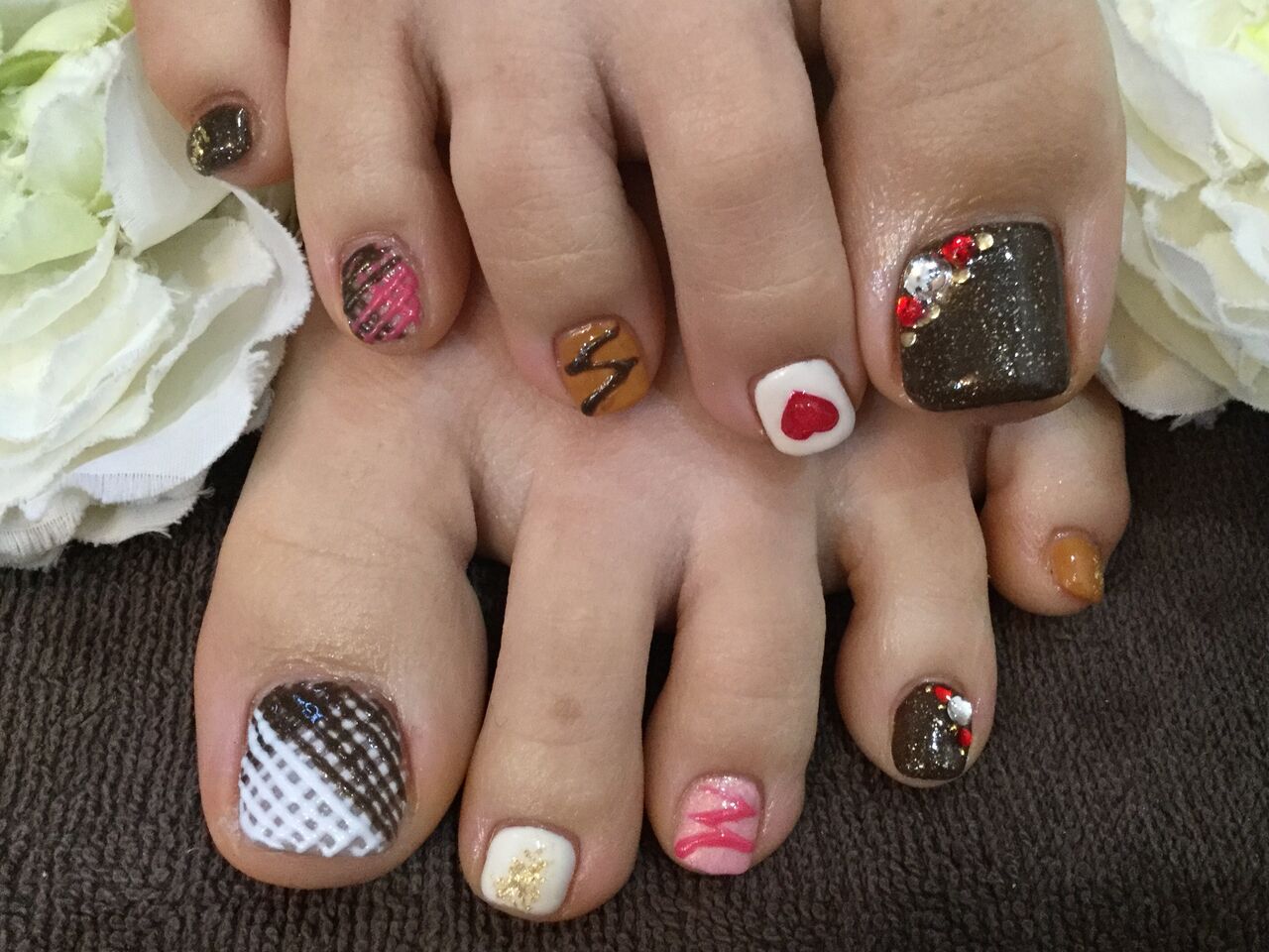 美味しそう チョコアートが可愛い バレンタインフットネイル Nail Salon Freestyle