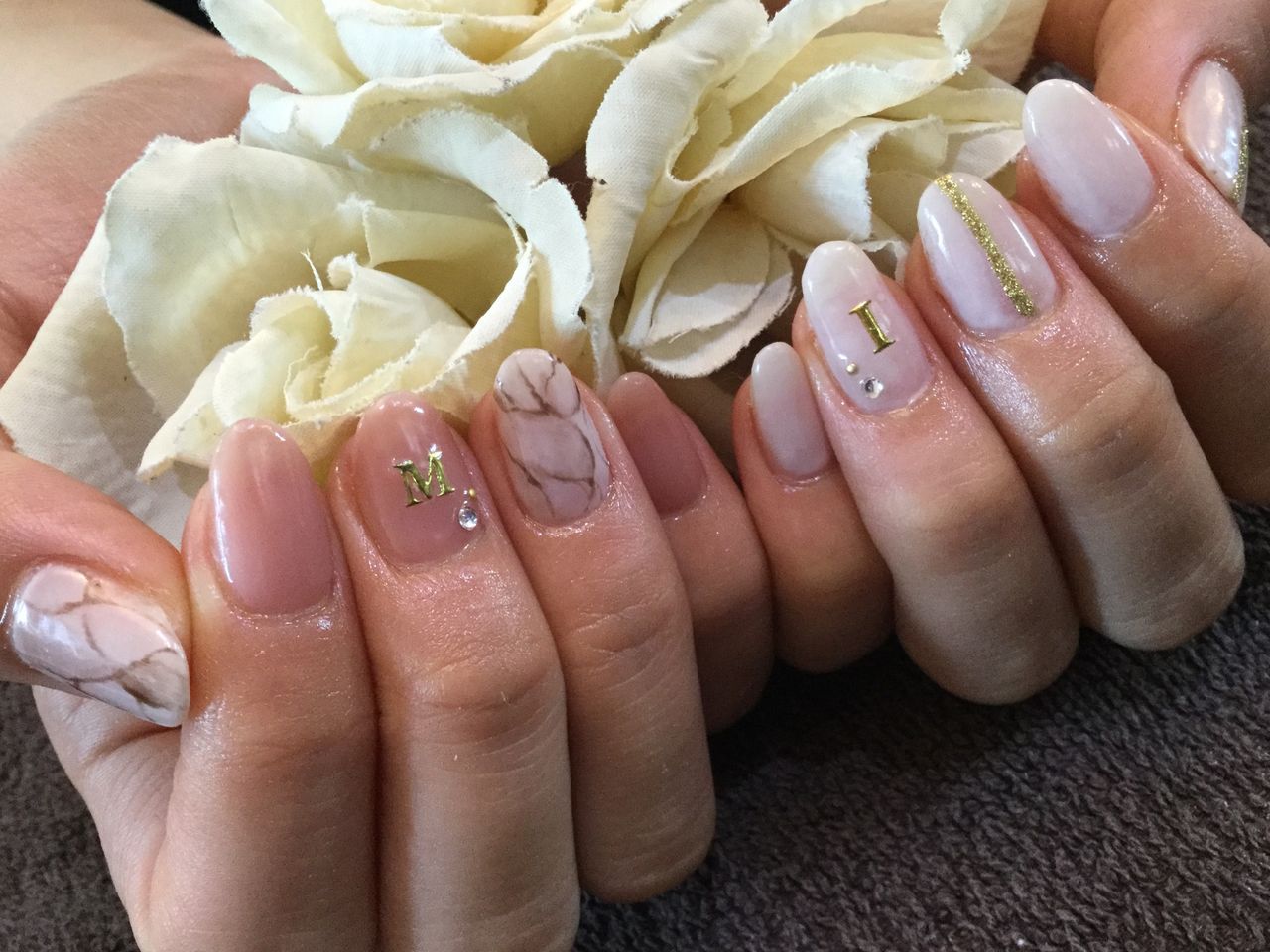 大理石 ゴールドライン イニシャルの盛りだくさん ジェルネイル Nail Salon Freestyle