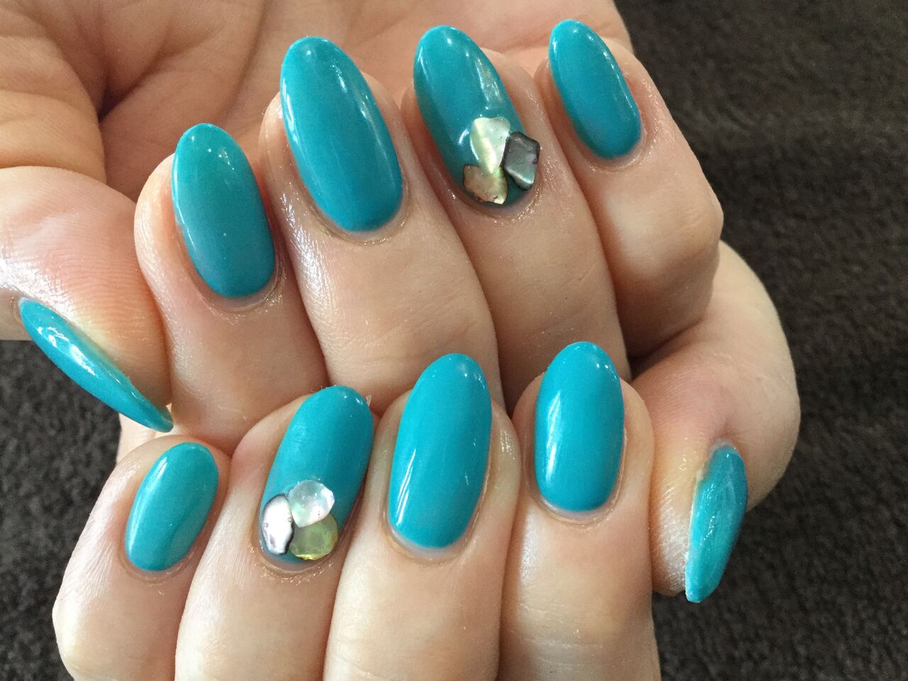 ターコイズグリーンが夏らしい ハンド フットお揃いネイル Nail Salon Freestyle