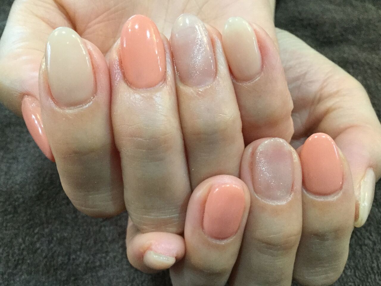 優しい雰囲気 オレンジ ベージュのシンプル色変えネイル Nail Salon Freestyle 優しい雰囲気 オレンジ ベージュのシンプル色変えネイル Nail Salon Freestyle