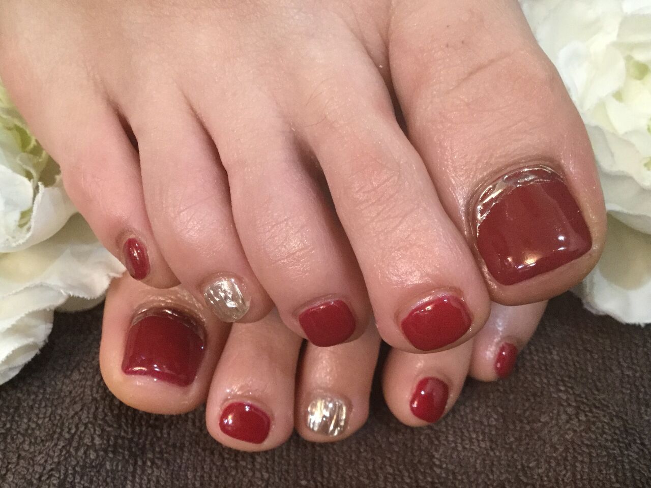 ボルドー シルバーミラーが大人っぽい フットネイル Nail Salon Freestyle