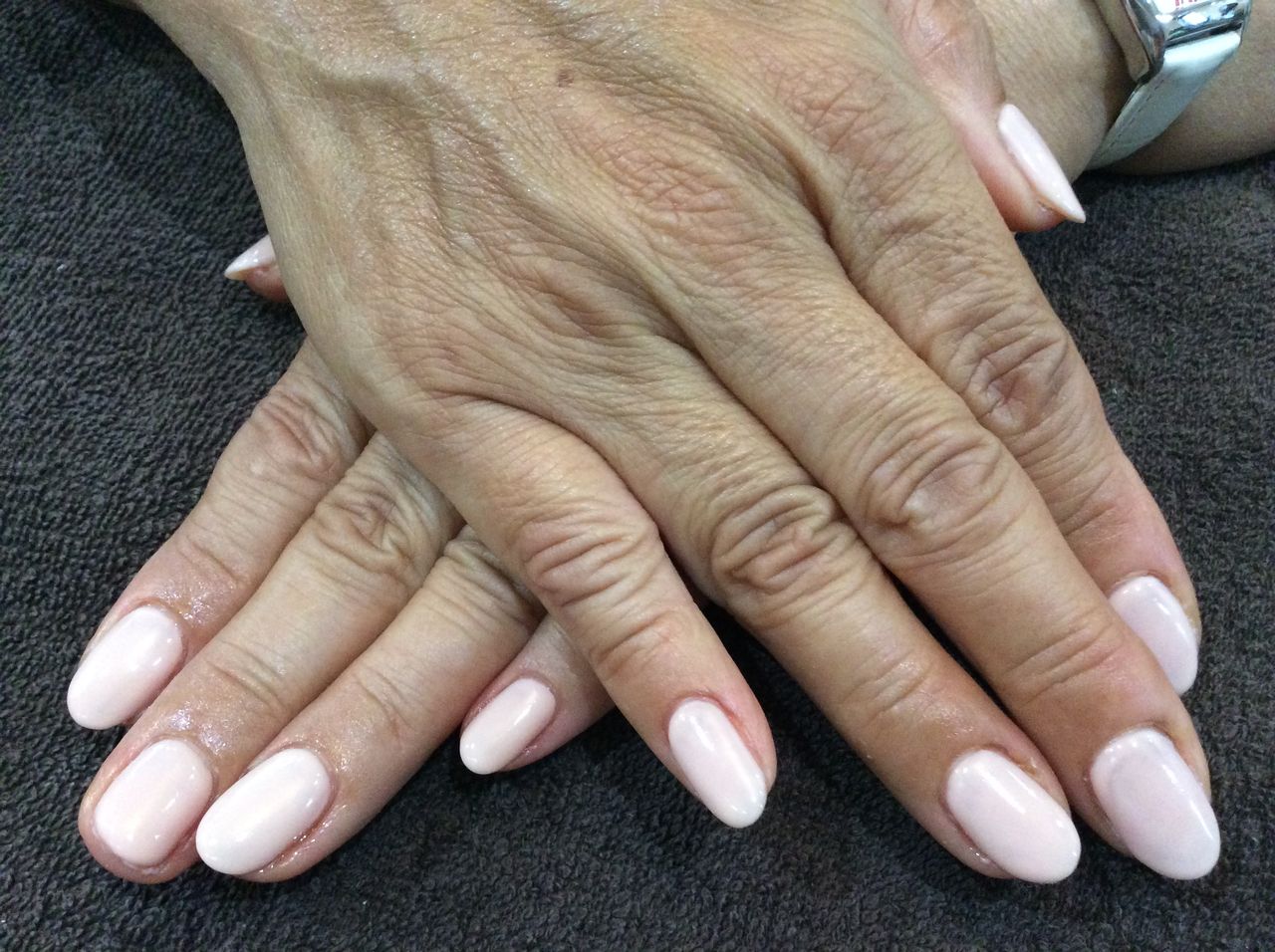 フルールアンジュのシンプル 1色塗りジェルネイル Nail Salon Freestyle