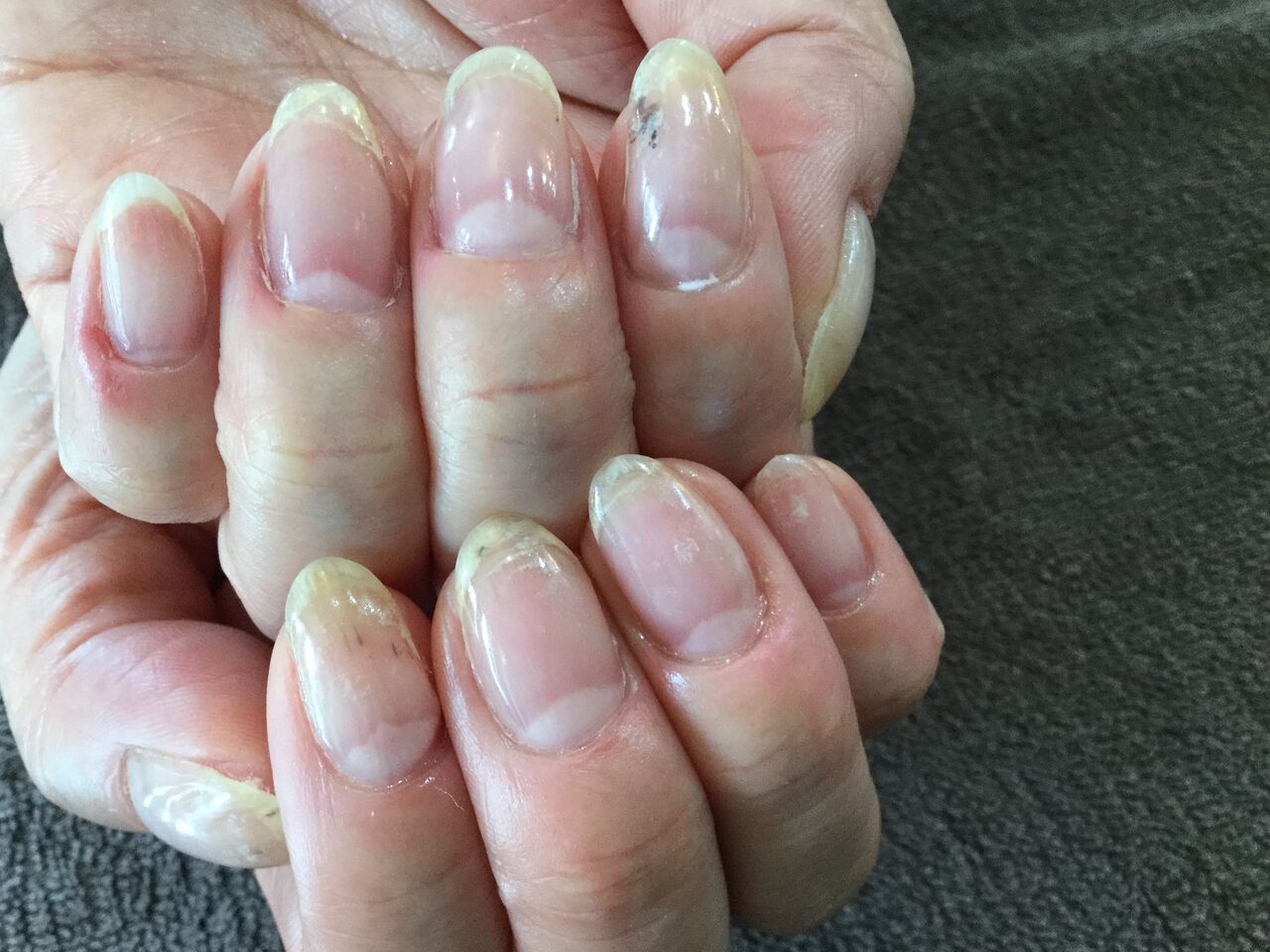 自爪が折れやすい方に クリア仕上げのフロータージェルネイル Nail Salon Freestyle